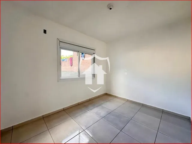 Casa geminada com 2 dormitórios, foto 3