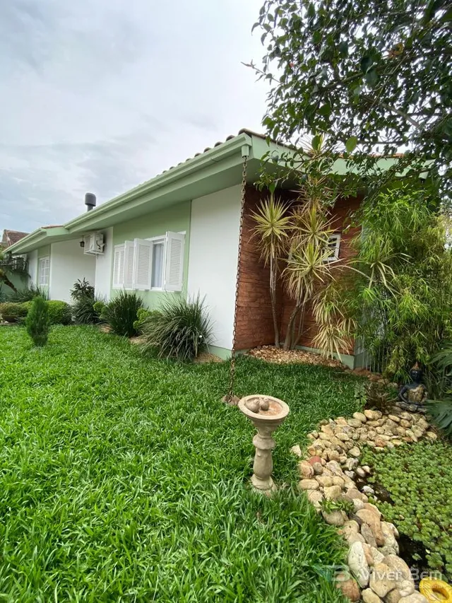 Casa com 3 dormitórios