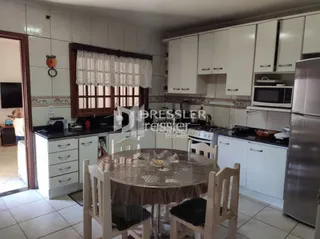 Casa com 4 dormitórios, foto 4