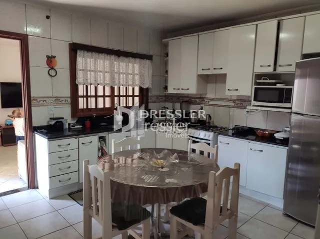 Casa com 4 dormitórios, foto 4