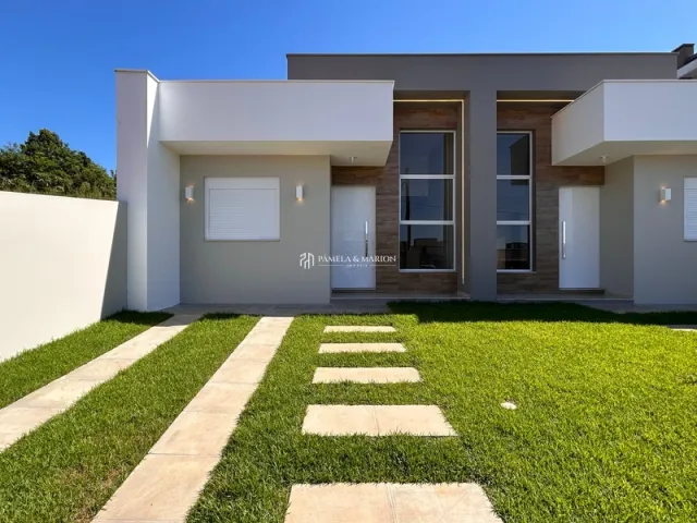 Casa geminada com 2 dormitórios
