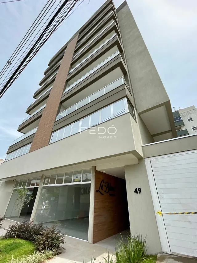 Fachada de um prédio residencial em Lajeado, Brasil.