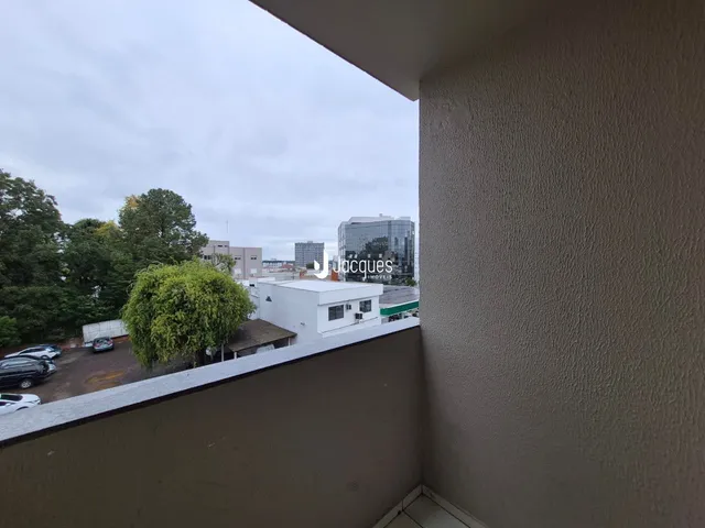 Vista da fachada de um imóvel em Lajeado.