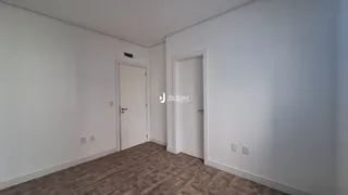 Apartamento com 3 dormitórios, foto 13