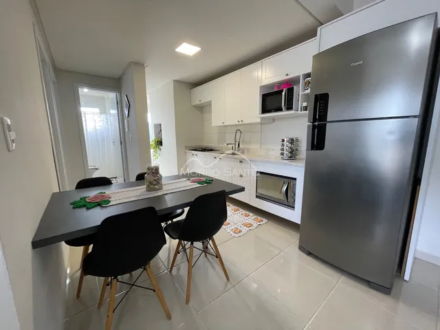 Apartamento com 2 dormitórios
