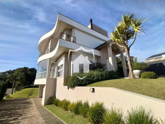 Casa com 5 dormitórios