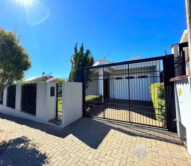 Casa com 3 dormitórios