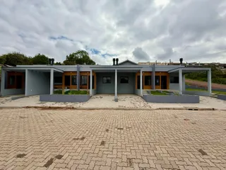 Casa geminada com 2 dormitórios, foto 2