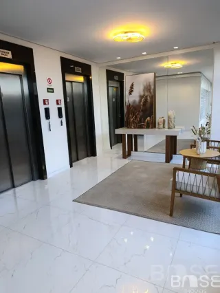 Apartamento com 2 dormitórios, foto 2