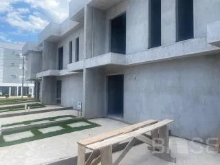 Casa geminada com 2 dormitórios, foto 1