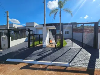 Casa geminada com 2 dormitórios, foto 1