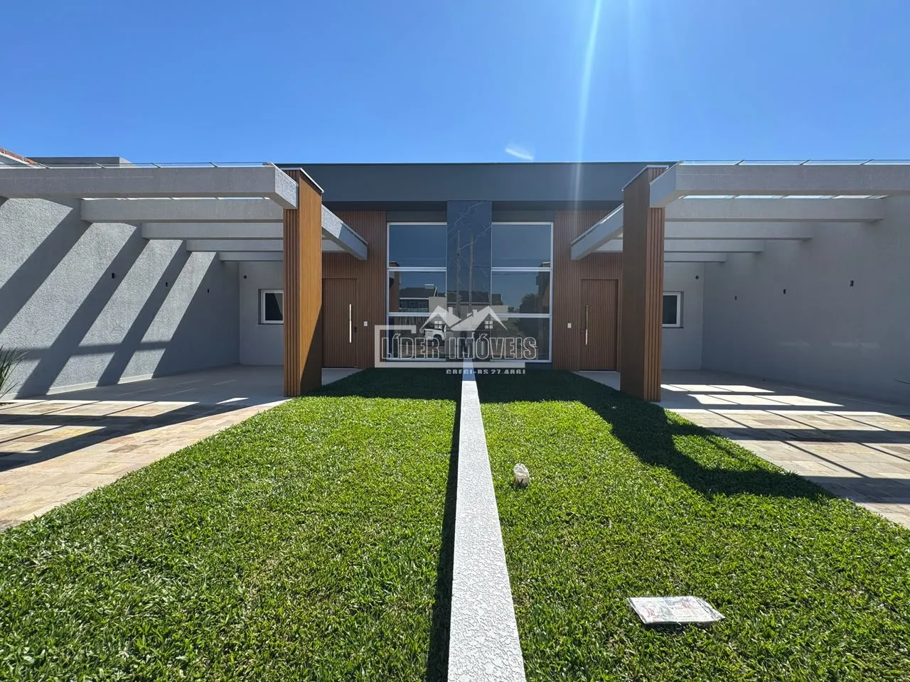 Casa geminada com 2 dormitórios, foto 1