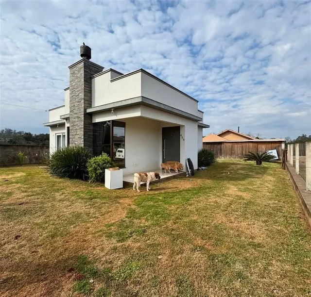 Casa com 1 dormitório