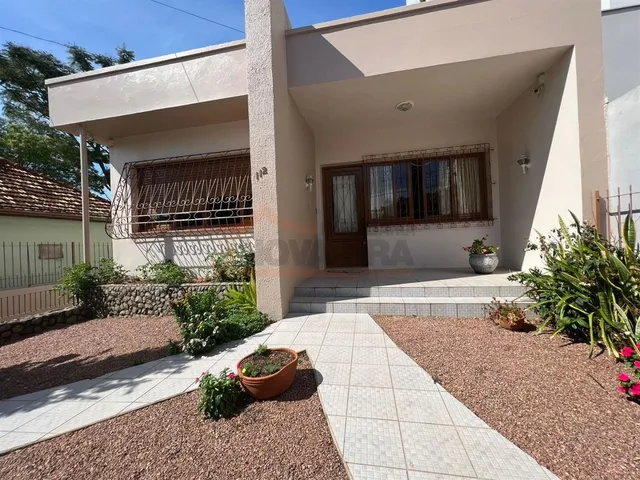 Casa com 3 dormitórios