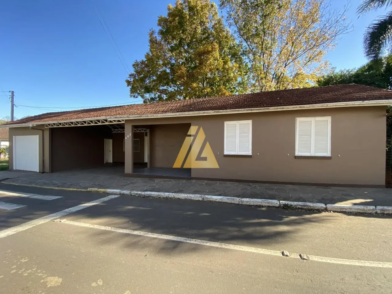 Casa com 3 dormitórios, foto 1