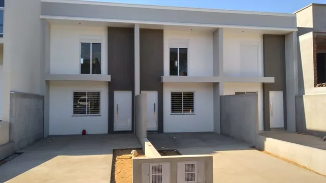 Fachada externa de uma casa moderna em Lajeado, Brasil.
