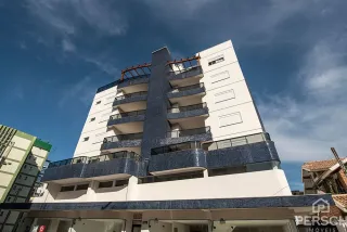Fachada de um prédio residencial moderno em Lajeado, Brasil.
