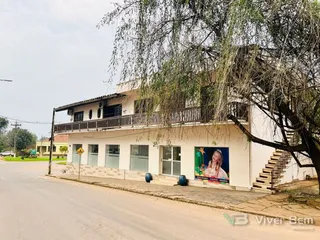 Casa com 4 dormitórios, foto 1