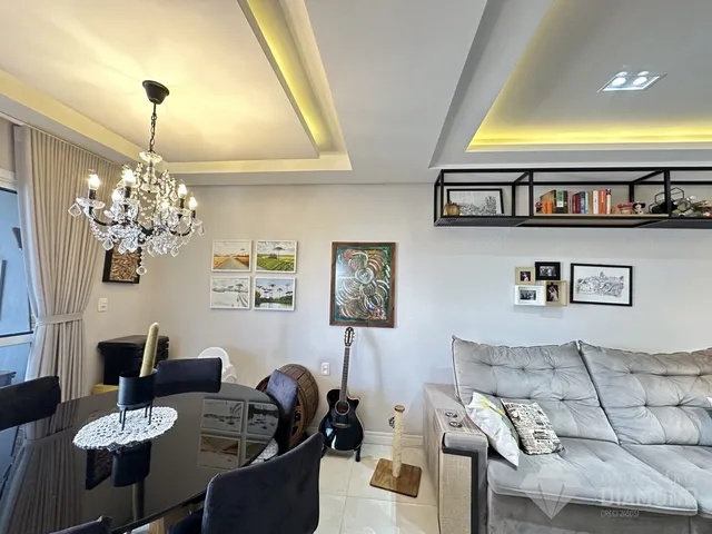 Apartamento com 2 dormitórios