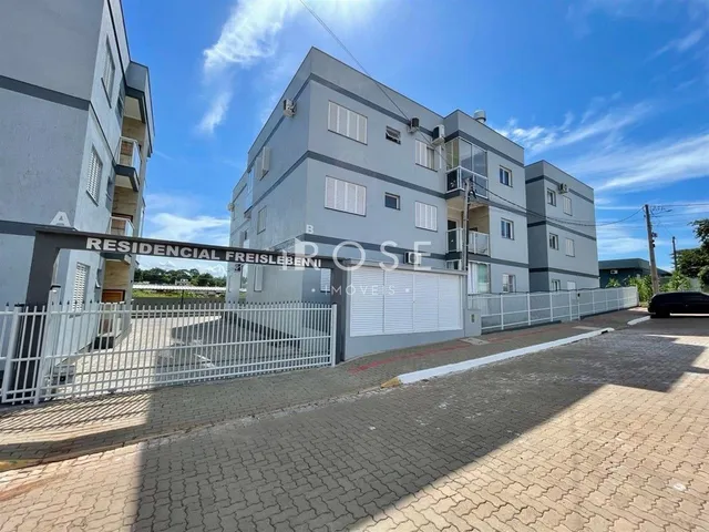 Apartamento com 2 dormitórios