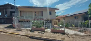 Casa com 3 dormitórios, foto 1