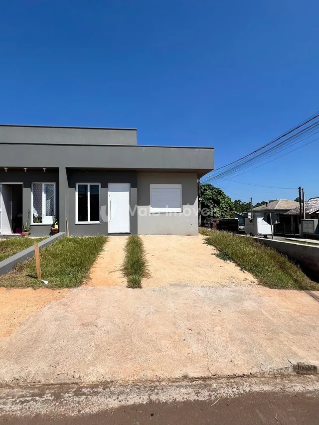 Casa geminada com 2 dormitórios, foto 1