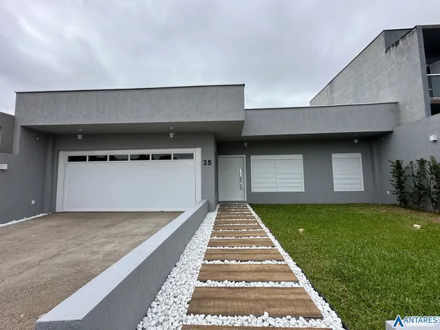 Casa com 2 dormitórios