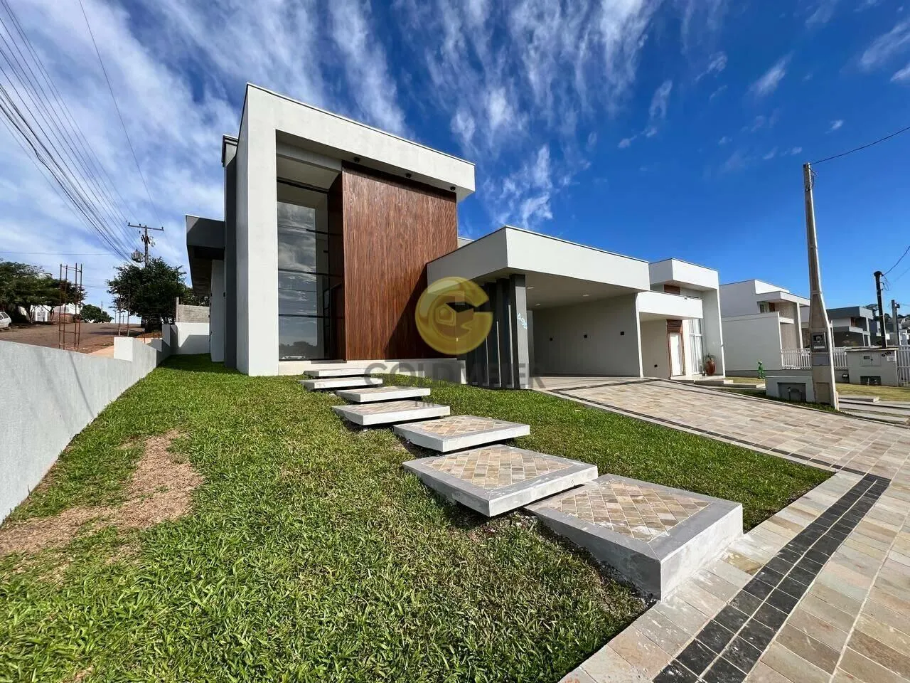Casa com 3 dormitórios, foto 1