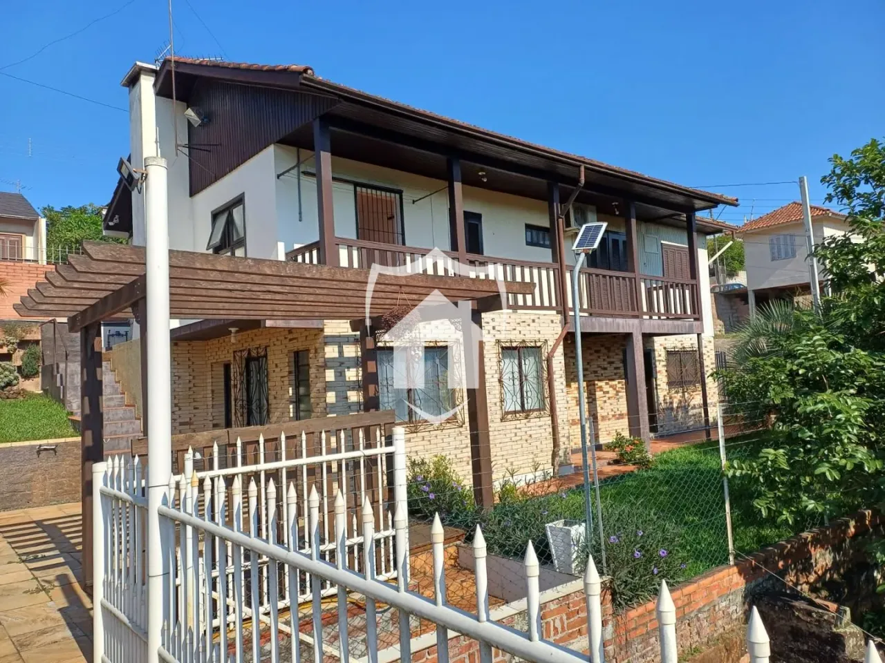 Casa com 3 dormitórios, foto 1