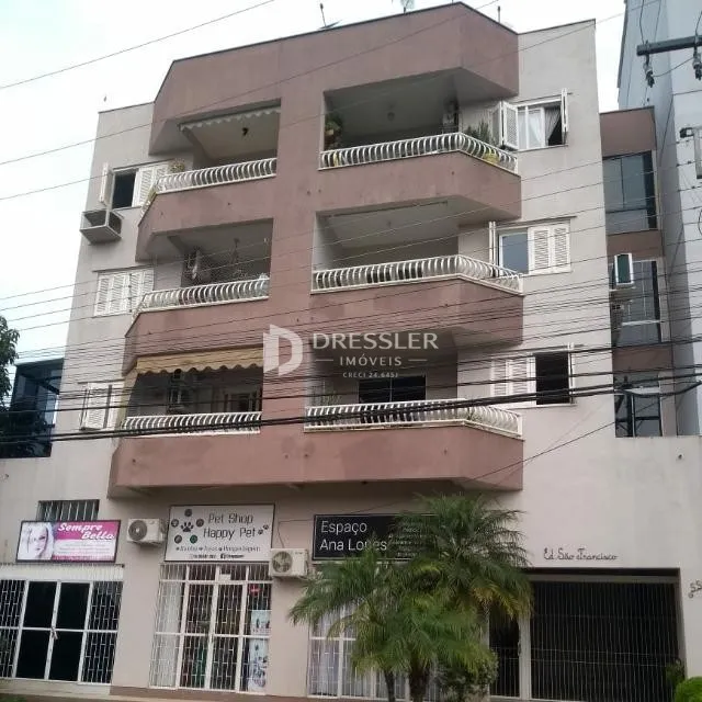 Fachada de um prédio residencial em Lajeado, Brasil.