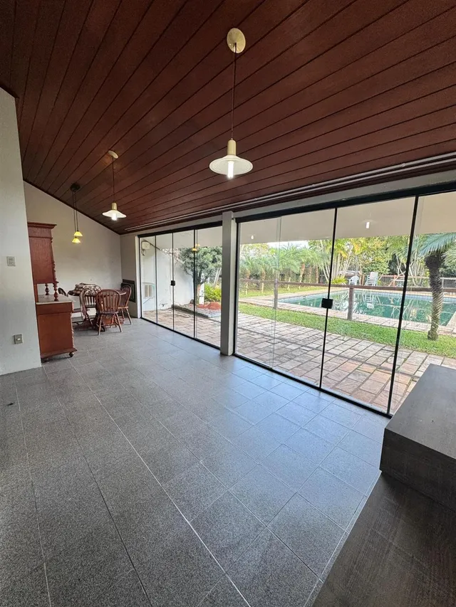 Casa com 4 dormitórios, foto 3