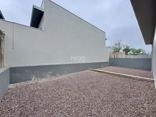 Foto da fachada de uma construção em Lajeado, Brasil.