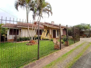 Casa com 4 dormitórios, foto 1