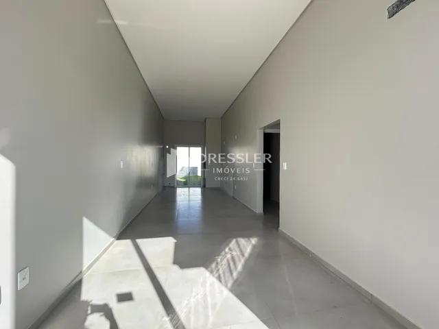 Corredor interno de uma residência em Lajeado.