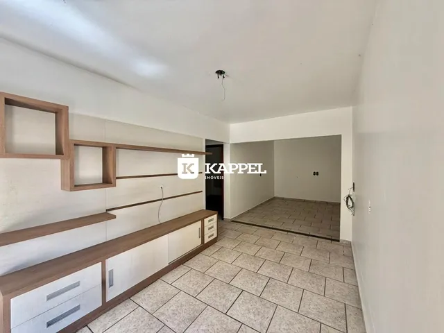 Casa com 6 dormitórios, foto 2