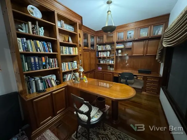 Casa com 4 dormitórios
