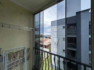 Vista da janela de um apartamento em Lajeado, Brasil.