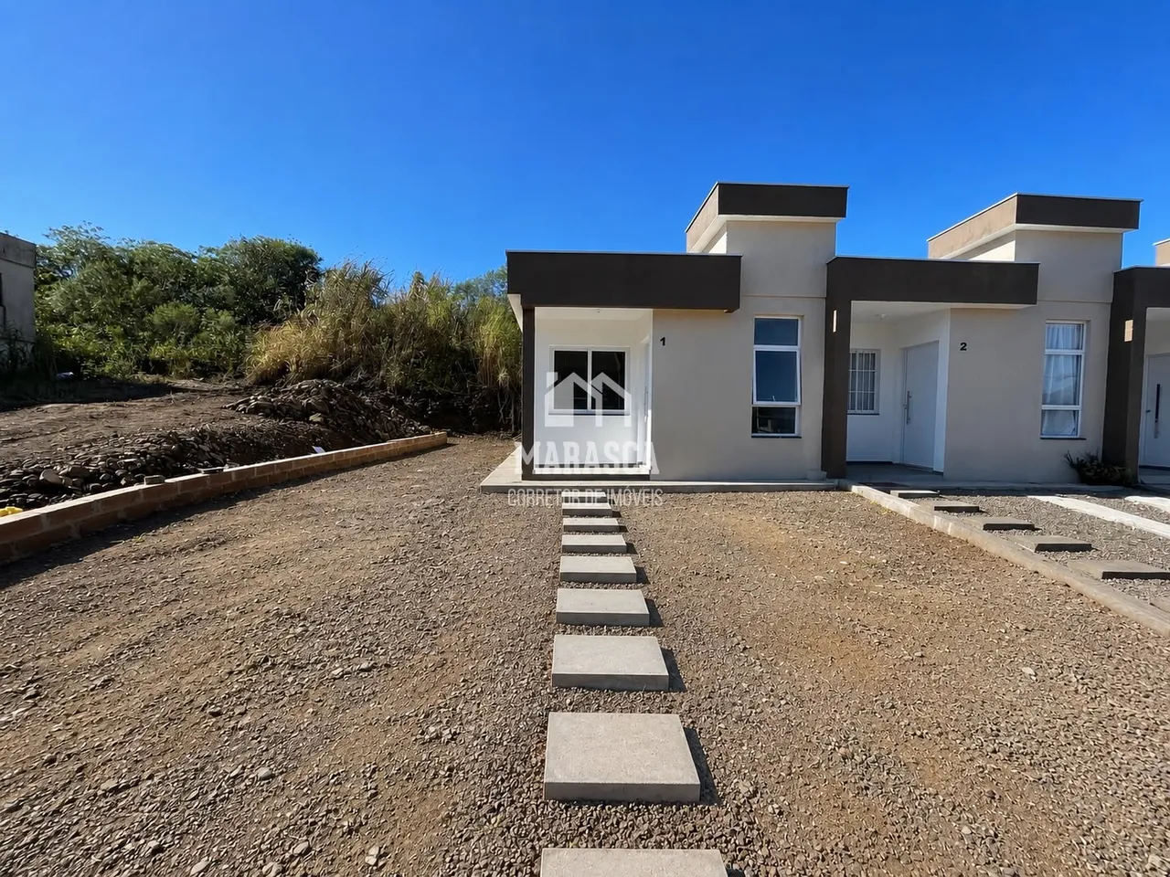 Casa geminada com 2 dormitórios, foto 1