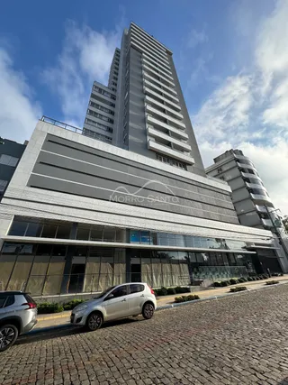 Fachada moderna de um edifício residencial em Lajeado, Brasil.