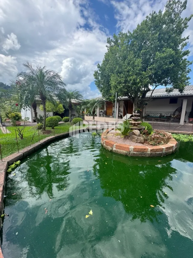 Casa com 3 dormitórios