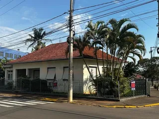 Casa com 5 dormitórios, foto 1