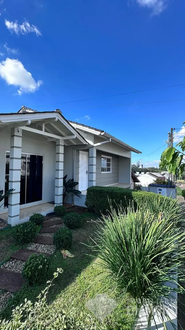 Casa com 3 dormitórios
