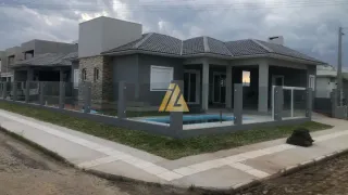 Casa com 4 dormitórios, foto 1