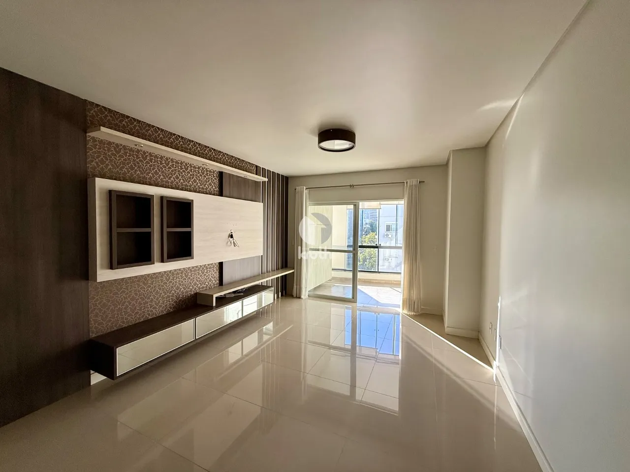 Apartamento com 3 dormitórios, foto 1