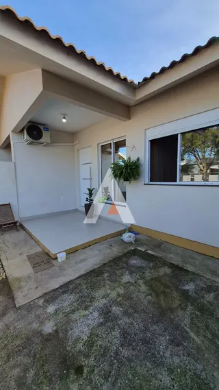 Casa geminada com 2 dormitórios, foto 2