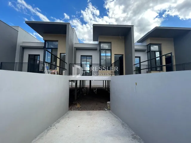 Fachada moderna de uma residência em Lajeado, Brasil.