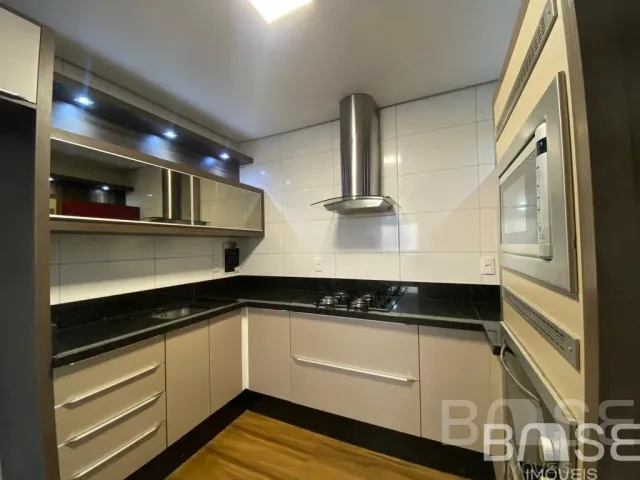 Apartamento com 3 dormitórios