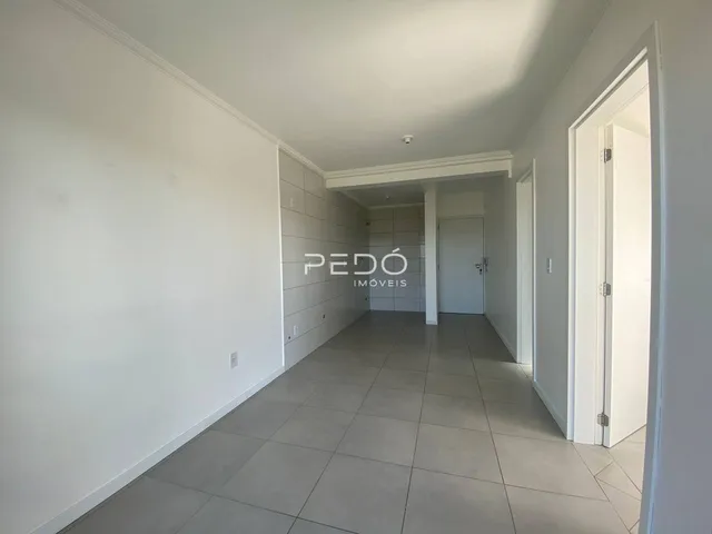 Vista do corredor interno de um imóvel em Lajeado, Brasil.