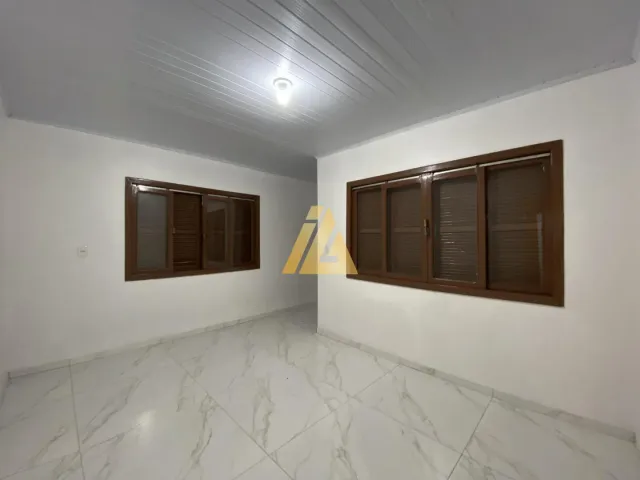 Casa com 4 dormitórios, foto 3