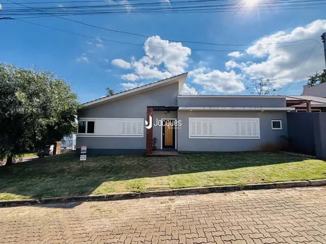 Casa com 3 dormitórios